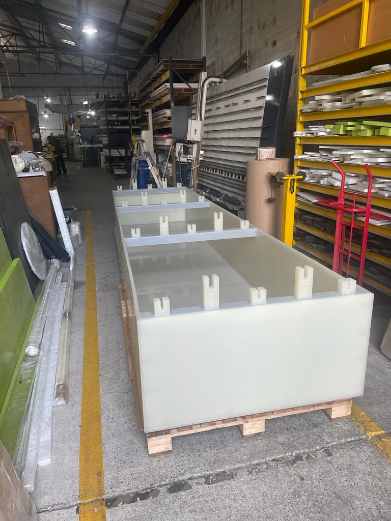 tanque en duratron plastico de ingenieria